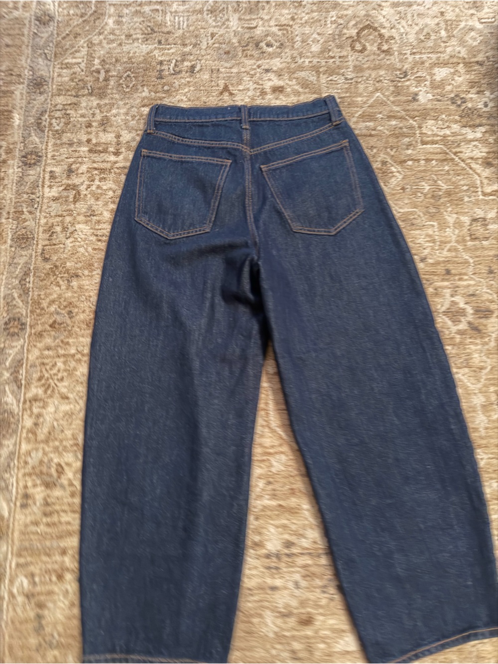 Target High Rise Barrel Jean. Size 4 - Picture 6 of 7